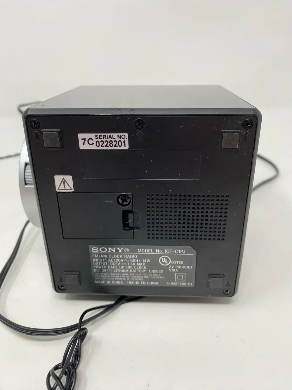 Sony ICF-C1PJ Alarm Clock Radio with Time Projection (Black)